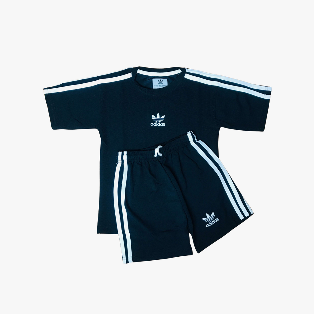 Adidas Three Stripes nikker set