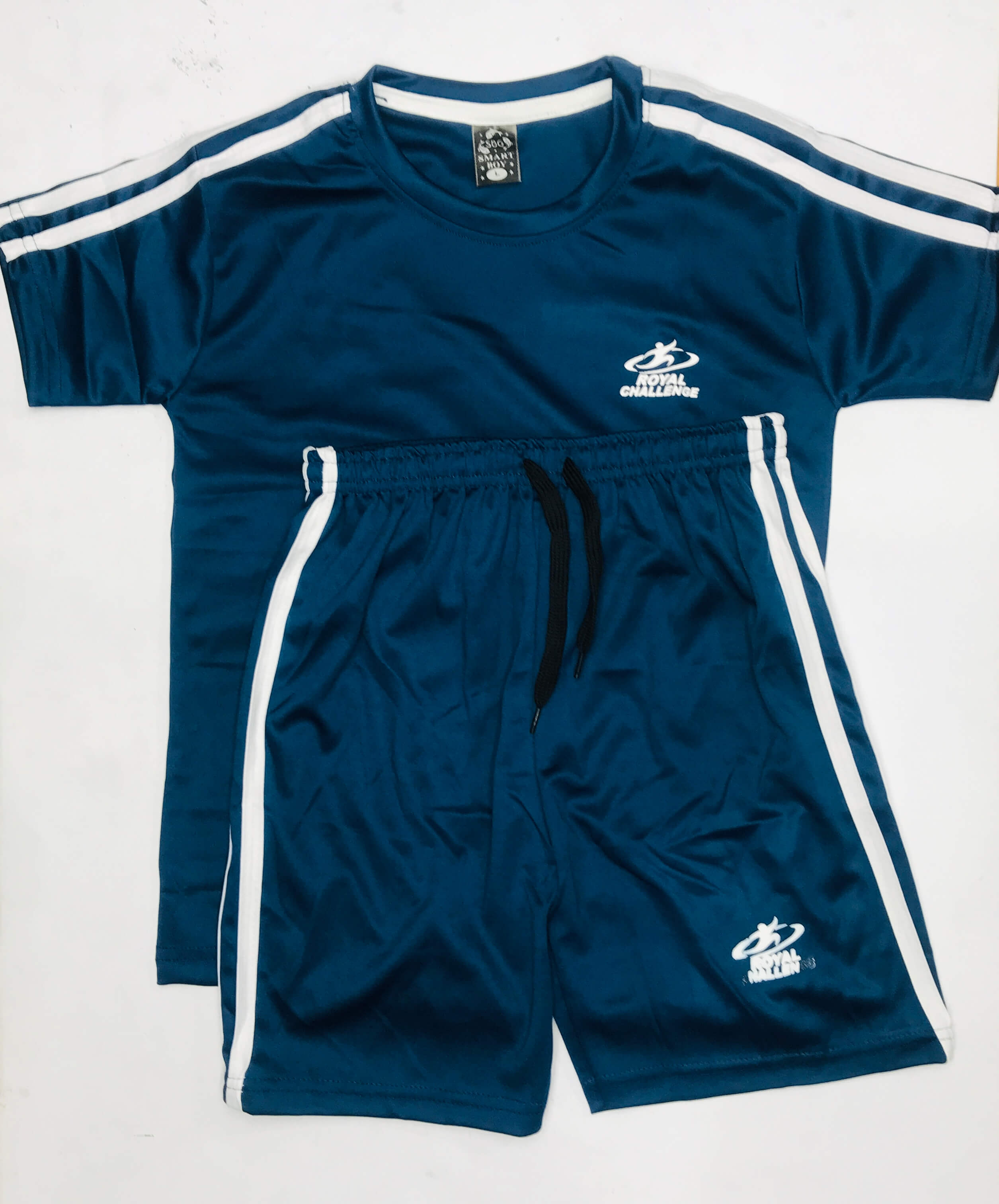 Tiny Three Stripes Nikker set