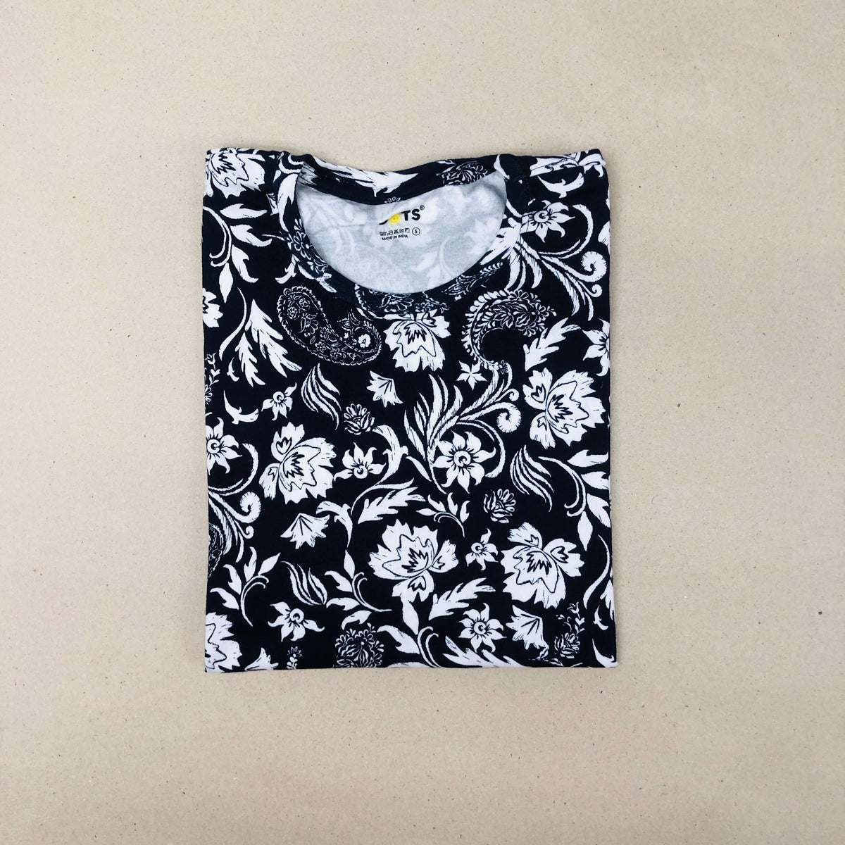 Women’s Solid T-Shirt-Dots